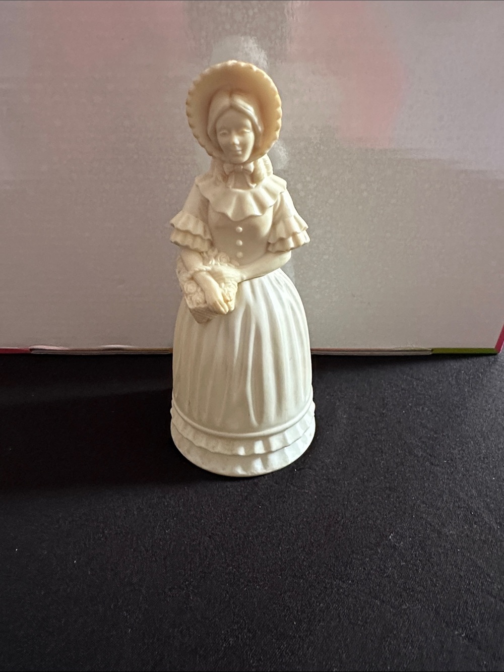 Avon Cream Vintage Lady Figurine Decorative Accent
